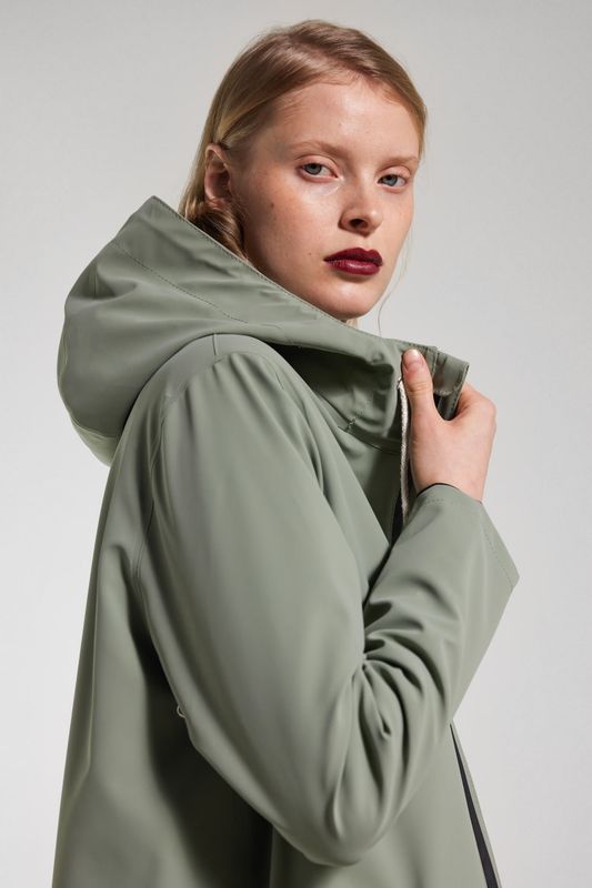 Stutterheim Mosebacke lightweight zip regnjakke dame matt comet